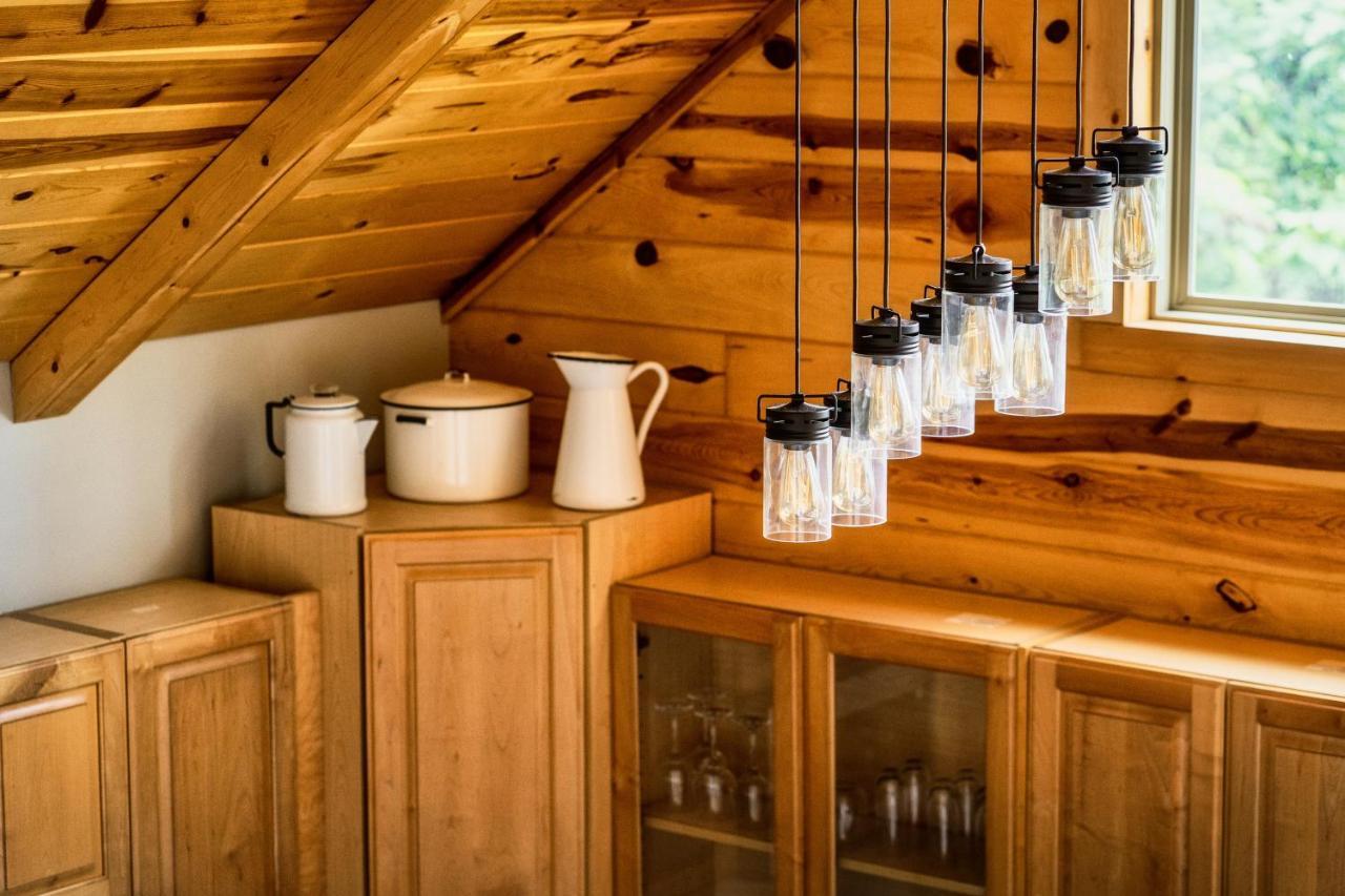Mountainside - New Luxury Cabin-Fire Table-Hot Tub-3 Pools-Ps5-Bears Gatlinburg Exterior photo